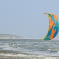 Ecume de mai et kitesurf sur la plage de Quend-Plage