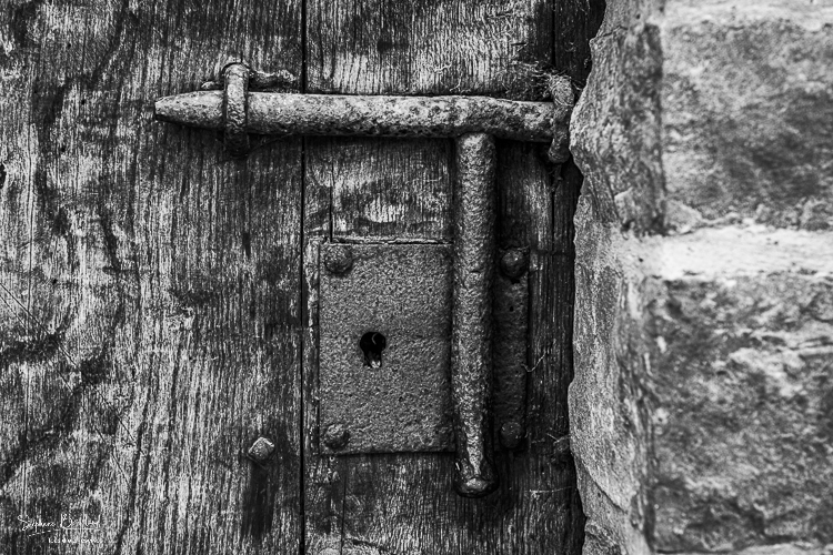Verrou et heurtoir des portes des remparts de Saint-Valery