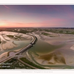 Saison : été - Lieu : Le Crotoy, Baie de Somme, Somme, Hauts-de-France, France. Panoramique par assemblage d'images 5882 x 3922 px