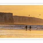 Crépuscule sur les falaises à Ault.