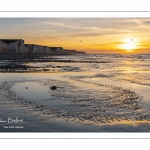 Crépuscule sur les falaises à Ault.