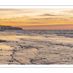 Crépuscule sur les falaises à Ault.