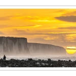 Coucher de soleil sur les falaises à Ault