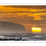 Coucher de soleil sur les falaises à Ault