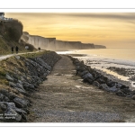 Coucher de soleil sur les falaises à Ault