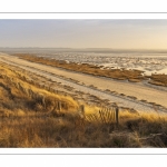 La plage du Crotoy et la baie de Somme vues depuis les dunes.