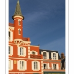 L'hotel des Tourelles, emblème du Crotoy et de la baie de Somme avec ses petites tours