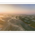 Survol de la Baie d'Authie depuis Fort-Mahon à marée basse.