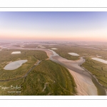 Les mollières de la Baie de Somme au petit matin (vue aérienne)