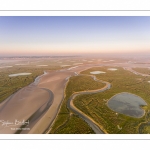 Les mollières de la Baie de Somme au petit matin (vue aérienne)