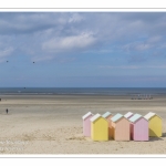 Les préparatifs du Festival des cerfs-volants à Berck-sur-mer