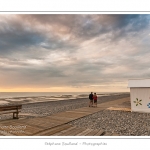 Un soir d'Ã©tÃ© Ã  Cayeux-sur-mer, alors que la mÃ©tÃ©o capricieuse donne au chemin des planches un petit air hors saison. Saison : Ã©tÃ© - Lieu : Cayeux-sur-mer,Somme, Picardie, France