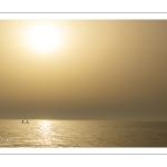 Paddle sur la plage de Cayeux-sur-mer au soleil couchant