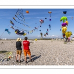 Le festival de Cerfs-volants le long du chemin des planches