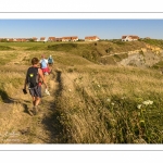 France, Pas-de-Calais (62), Côte d'Opale, Grand Site des deux caps, Cran-aux-Oeufs, Le sentier des Crans, La côte en direction du cap Gris-Nez  depuis le Cran-aux-Oeufs // France, Pas-de-Calais (62), Côte d'Opale, Grand Site des deux caps, Cran-aux-Oeufs, Le sentier des Crans, The coast towards Cap Gris-Nez from Cran-aux-Oeufs