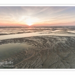 La pointe du Hourdel et les bancs de sable de la baie de Somme à marée basse