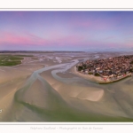 Saison : été - Lieu : Le Crotoy, Baie de Somme, Somme, Hauts-de-France, France. Panoramique par assemblage d'images 7809 x 3905 px