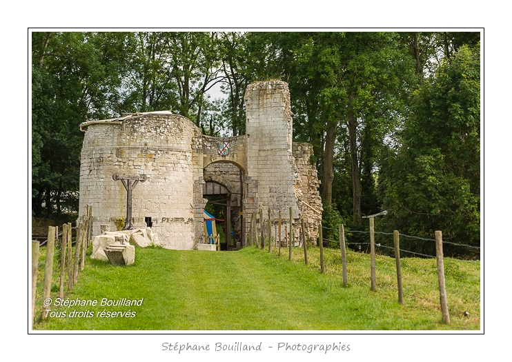 Eaucourt_Ruines_0001-border