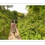 Les rues de la citée médiévale de Saint-Valery au printemps