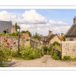 Les rues de la citée médiévale de Saint-Valery au printemps