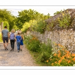 Les rues de la citée médiévale de Saint-Valery au printemps