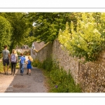 Les rues de la citée médiévale de Saint-Valery au printemps