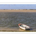 Barque dans le chenal de la Somme face au Crotoy