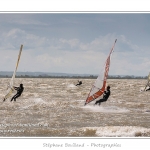 Planche Ã  voile (vÃ©liplanchiste) sur la plage du Crotoy en Baie de Somme par un jour de grand vent. Saison : Printemps - Lieu : Le Crotoy, Baie de Somme, Somme, Picardie, France