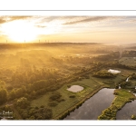 Le marais de Mareuil-Caubert au petit matin dans la vallée de la Somme (Vue aérienne)