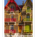 Promeneurs sur l'esplanade à Mers-les-bains