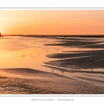 Coucher de soleil sur le chenal de la Somme Ã  Saint-Valery, vu depuis la lanterne (phare) - Saison : Ã©tÃ© - Lieu : Saint-Valery-sur-Somme, Baie de Somme, Somme, Picardie, France