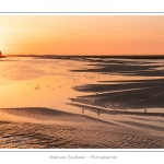 Coucher de soleil sur le chenal de la Somme Ã  Saint-Valery, vu depuis la lanterne (phare) - Saison : Ã©tÃ© - Lieu : Saint-Valery-sur-Somme, Baie de Somme, Somme, Picardie, France