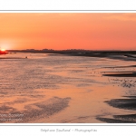 Coucher de soleil sur le chenal de la Somme Ã  Saint-Valery, vu depuis la lanterne (phare) - Saison : Ã©tÃ© - Lieu : Saint-Valery-sur-Somme, Baie de Somme, Somme, Picardie, France