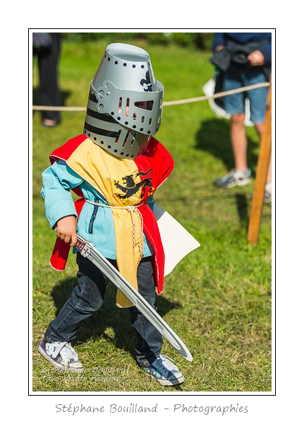 St-Riquier-Medievale-combat-enfants_0003-border