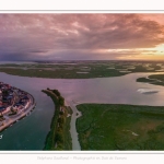 Saison : été - Lieu : Saint-Valery-sur-Somme, Baie de Somme, Somme, Hauts-de-France, France. - Panorama par assemblage d'images 6562 x 3281 px