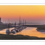 Aube sur le port du Hourdel en Baie de Somme