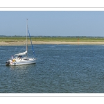 France, Somme (80), Baie de Somme, Saint-Valery-sur-Somme, Les quais de Saint-Valery le long du chenal de la Somme // France, Somme (80), Baie de Somme, Saint-Valery-sur-Somme, The quays of Saint-Valery along the Somme channel