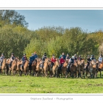 Chaque annÃ©e Ã  l'automne, une grande manifestation est organisÃ©e autour du cheval Henson, race crÃ©Ã©e en Baie de Somme. Les cavaliers de la rÃ©gion viennent et emÃ¨nent le troupeau de juments et de poulains depuis le parc du Marquenterre jusqu'Ã  Saint-Quentin-en-Tourmont oÃ¹ juments et poulains seront sÃ©parÃ©s. Saison : Automne - Lieu : Saint-Quentin-en-Tourmont, Baie de Somme, Somme, Picardie, France