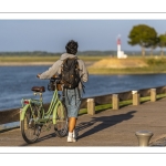 Cyclistes sur les quais de Saint-Valery