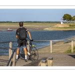 Cyclistes sur les quais de Saint-Valery